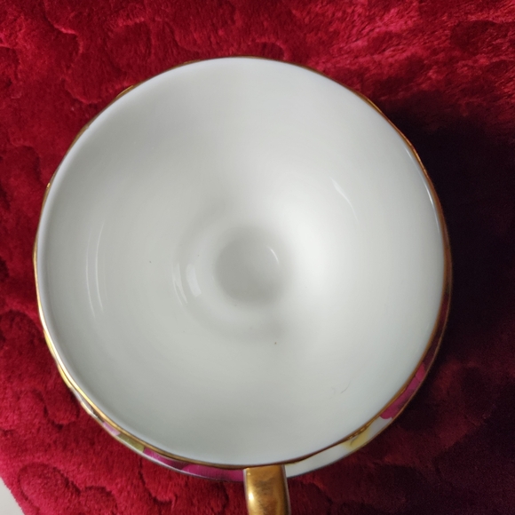 DUCHESS Fine Vintage Bone China Gilded Teacup Matching Saucer Made in England - Picture 5 of 7